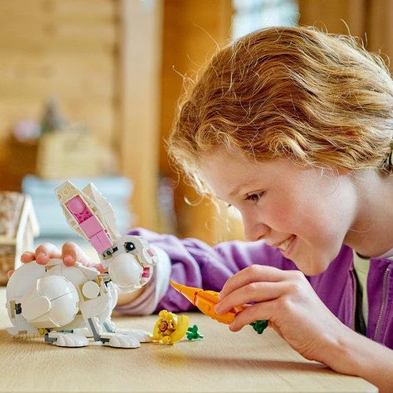 LEGO Creator 3 en 1 Ensemble de construction d'animaux Lapin blanc, jouet STEM pour enfants de 8 ans et plus, se transforme de lapin en phoque en perroquet, jouet de construction créatif pour garçons et filles, 31133 